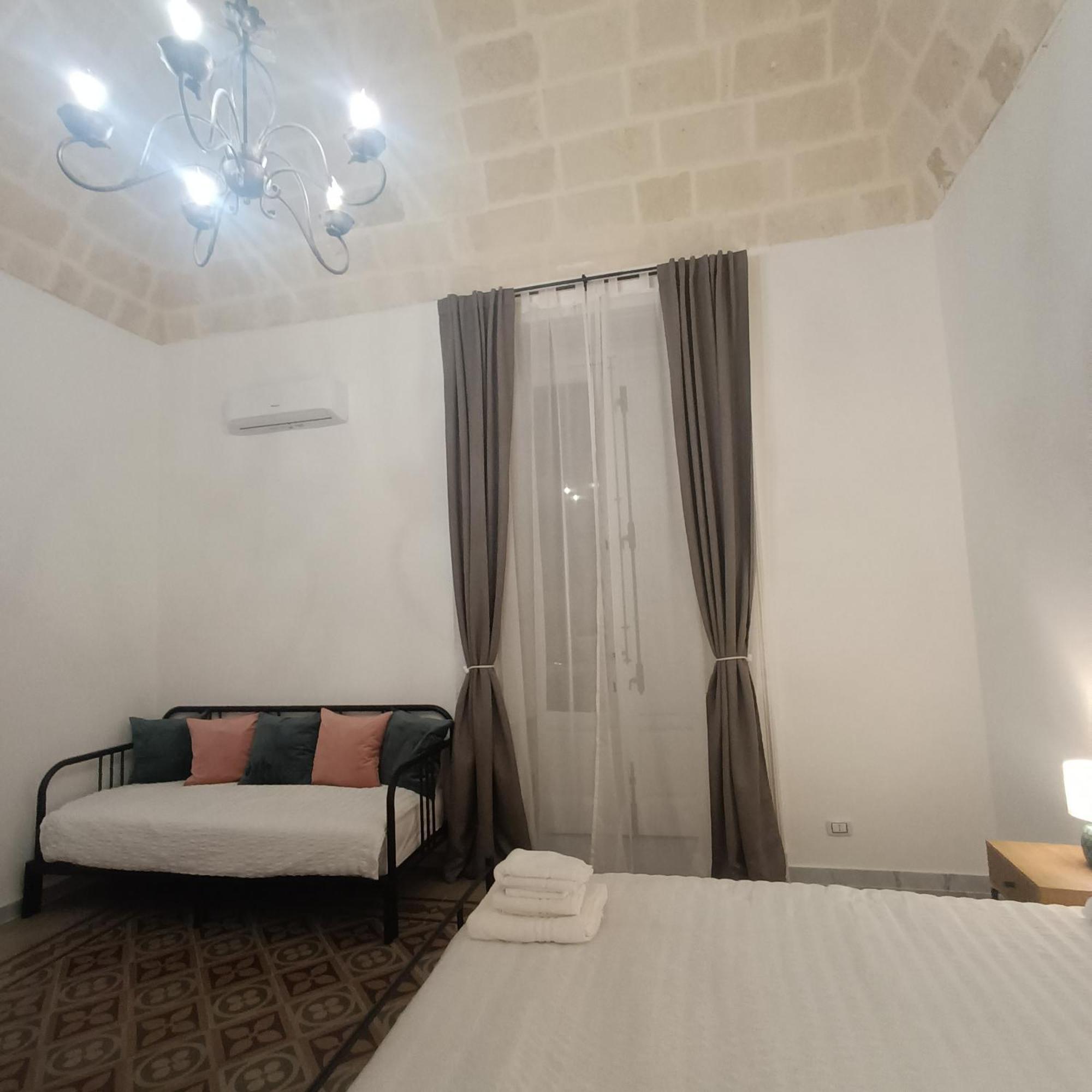 Hotel Dimora Tarantina Taranto Esterno foto
