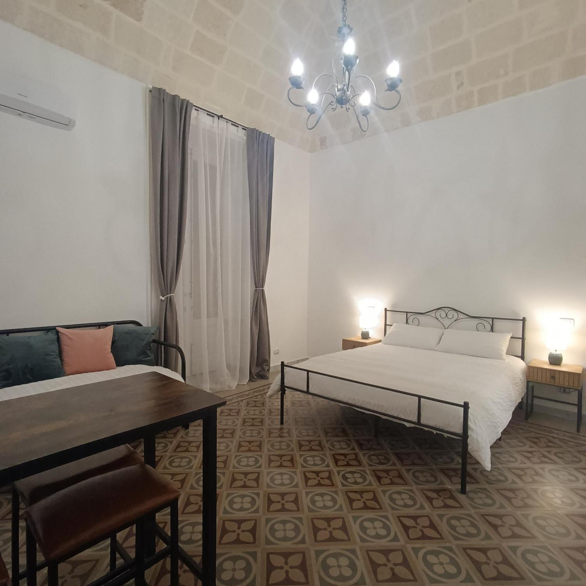 Hotel Dimora Tarantina Taranto Esterno foto