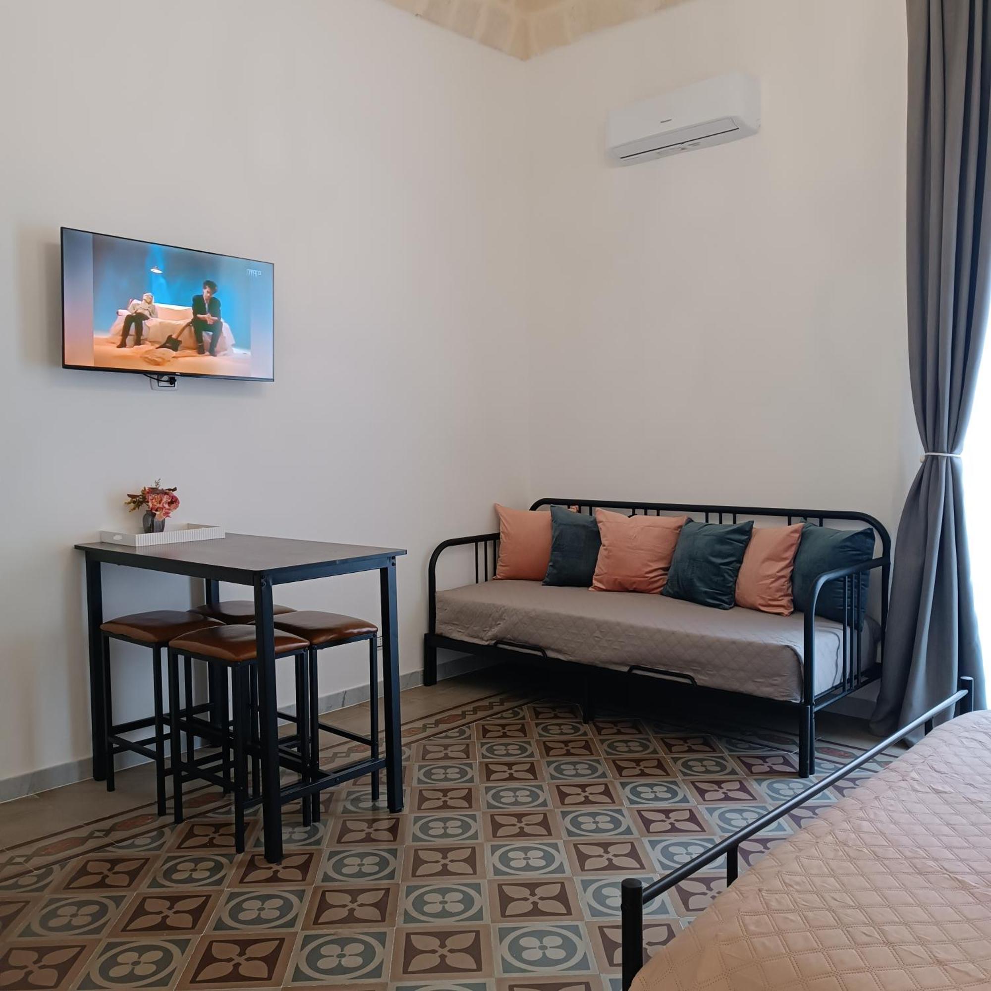 Hotel Dimora Tarantina Taranto Esterno foto