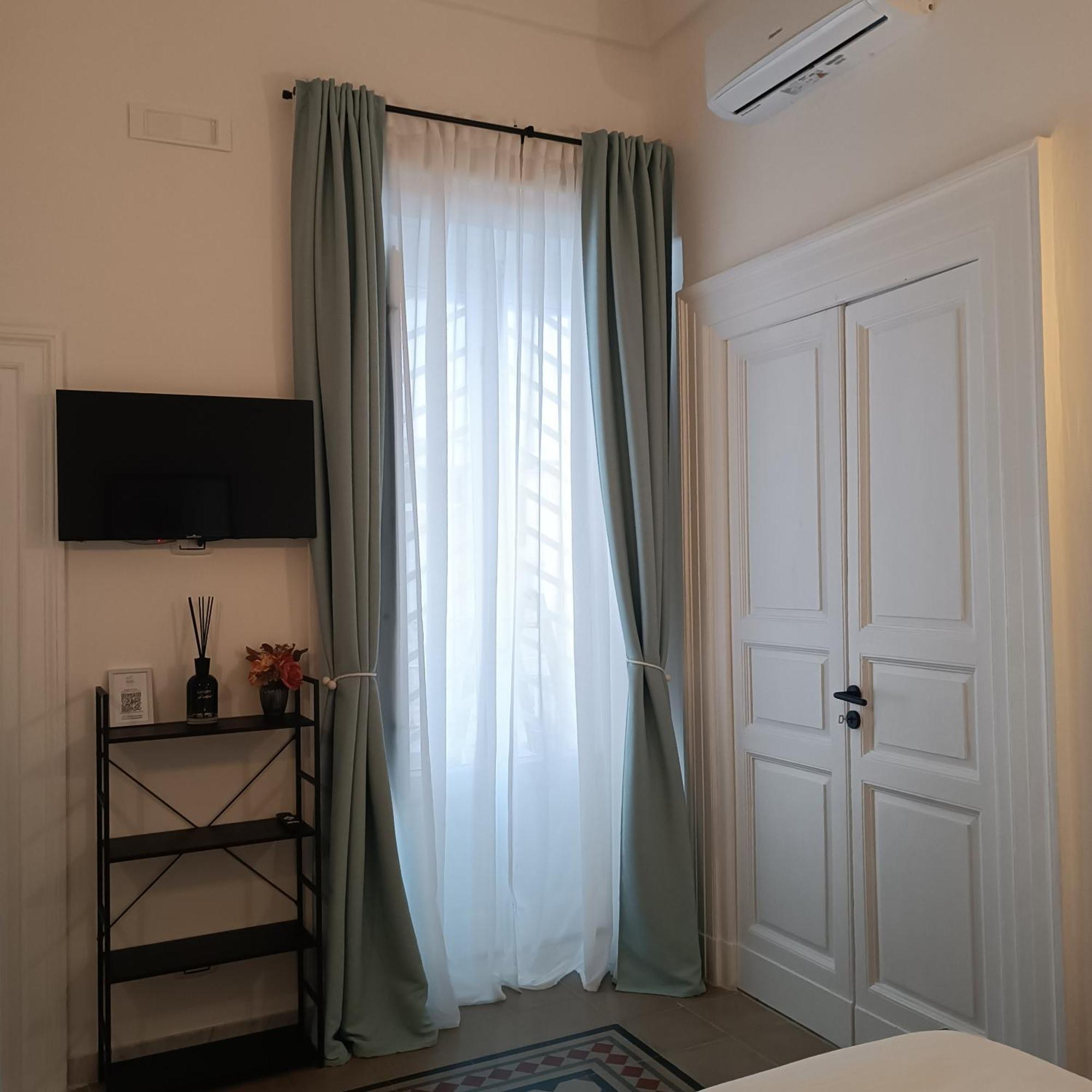 Hotel Dimora Tarantina Taranto Esterno foto